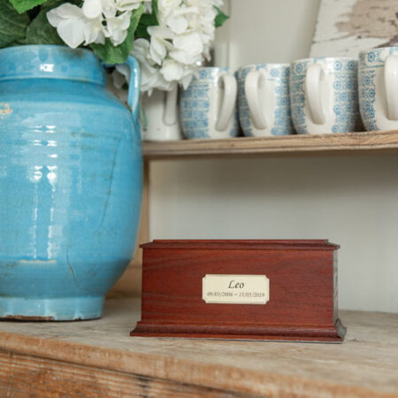 Wooden pet caskets Arun Mahogany Ash with plaque