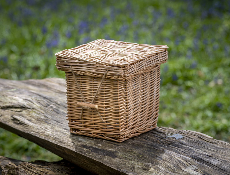 Woven willow casket