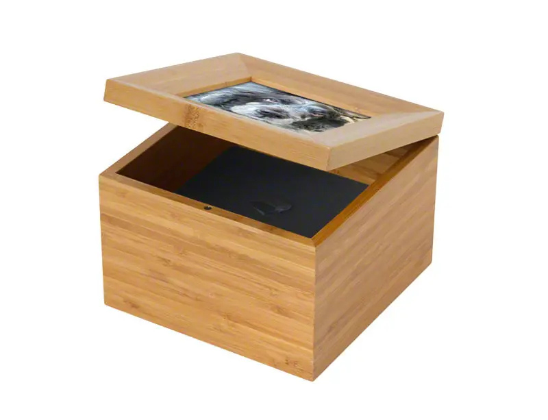 Pet tribute box